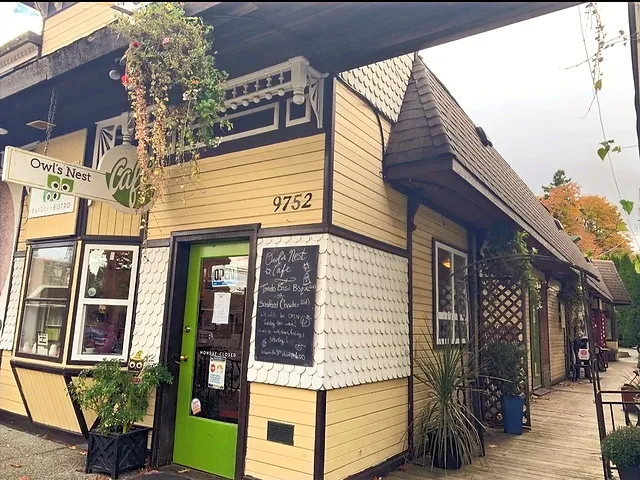 Owls Nest Cafe & Bistro